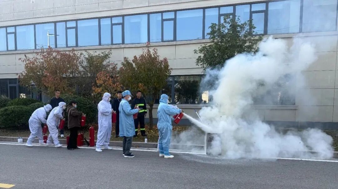 安全无小事·筑牢生命线  江苏晶凯2025年第四季度消防实战演练